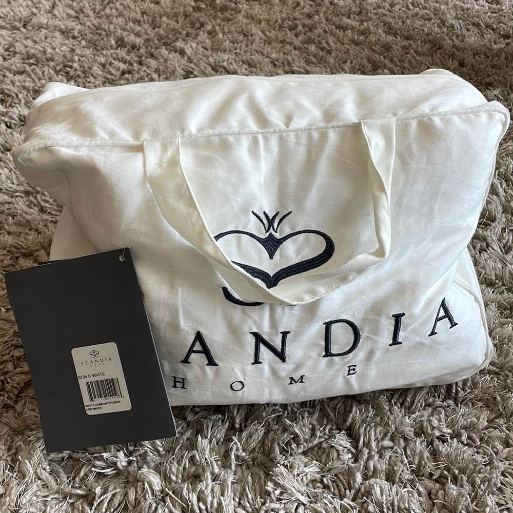 Scandia Home Siesta Down Comforter (Crib Size)